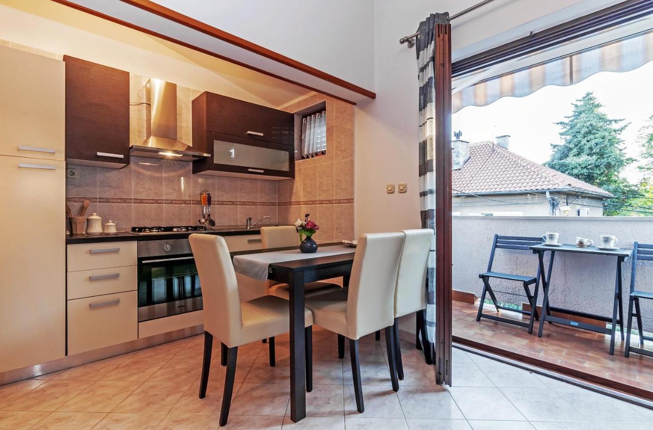 Appartement Zlata *